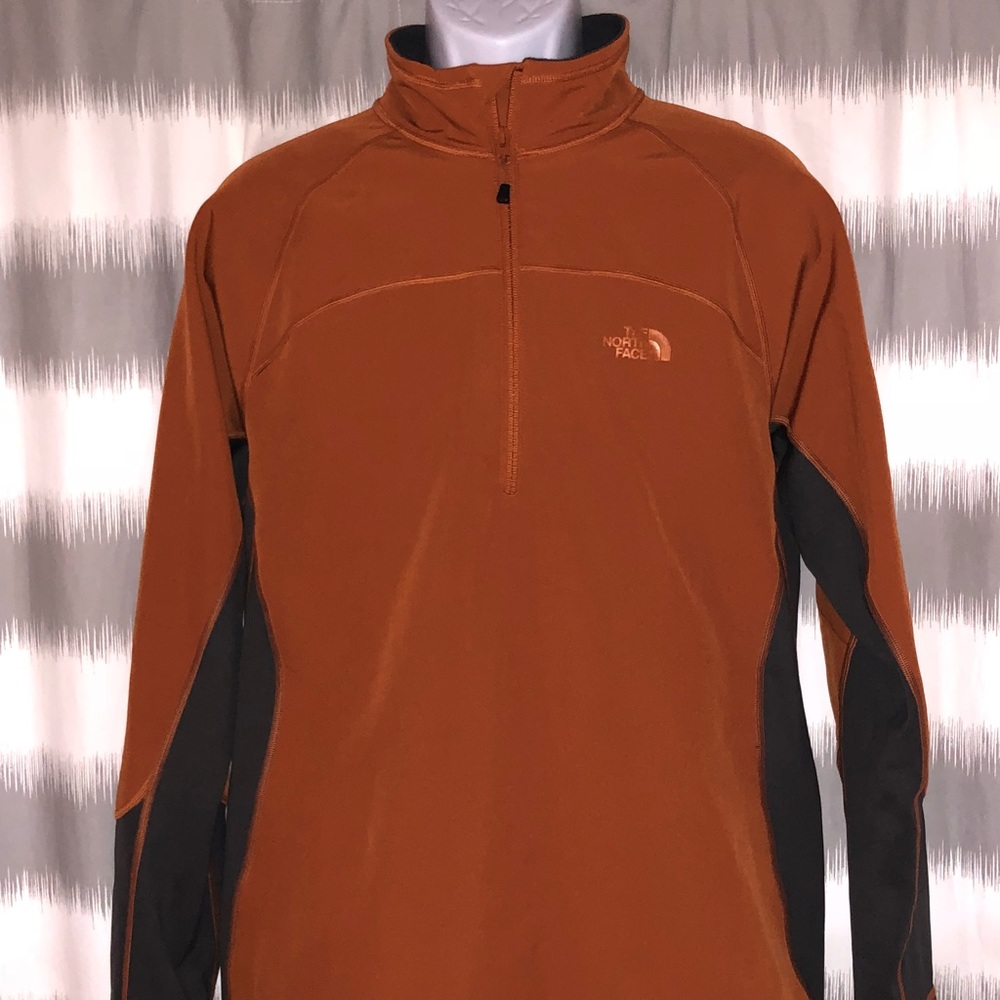 North Face pull over.